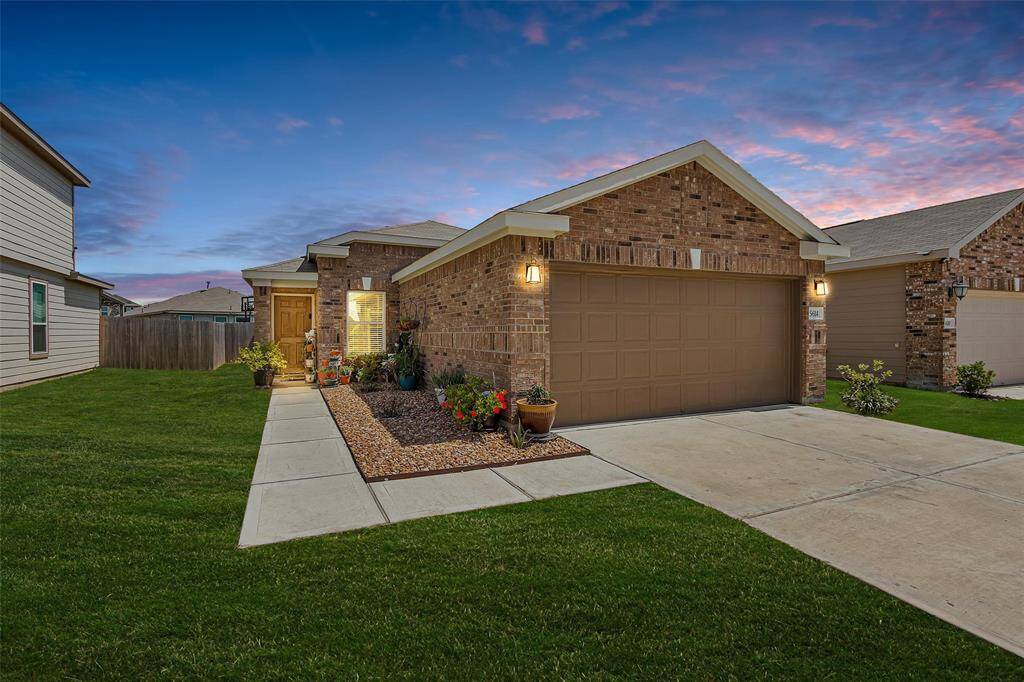 Welcome to 5614 Grizzly Bear Way!