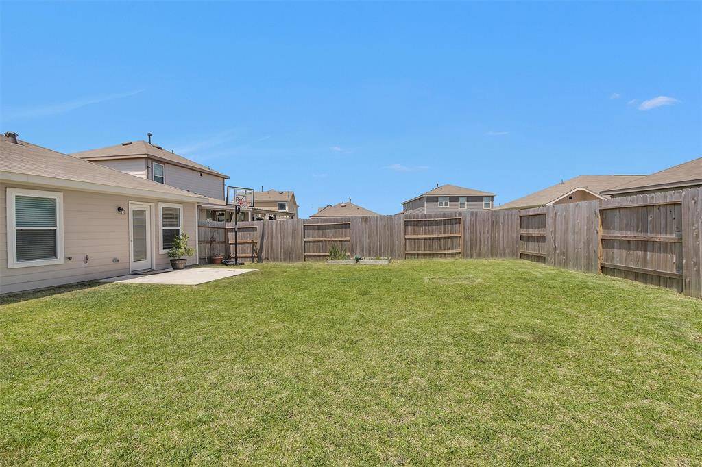 Enjoy the peaceful neighborhood on your back porch!