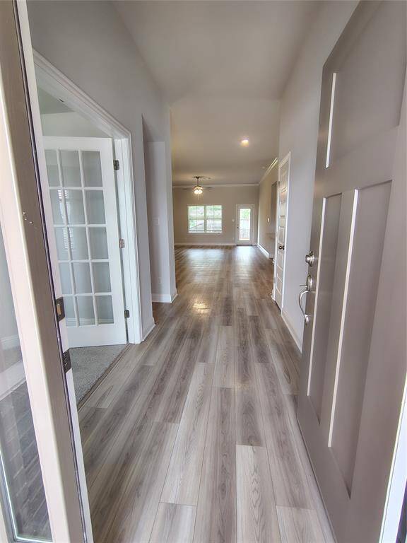 FRONT ENTRANCE OPEN CONCEPT