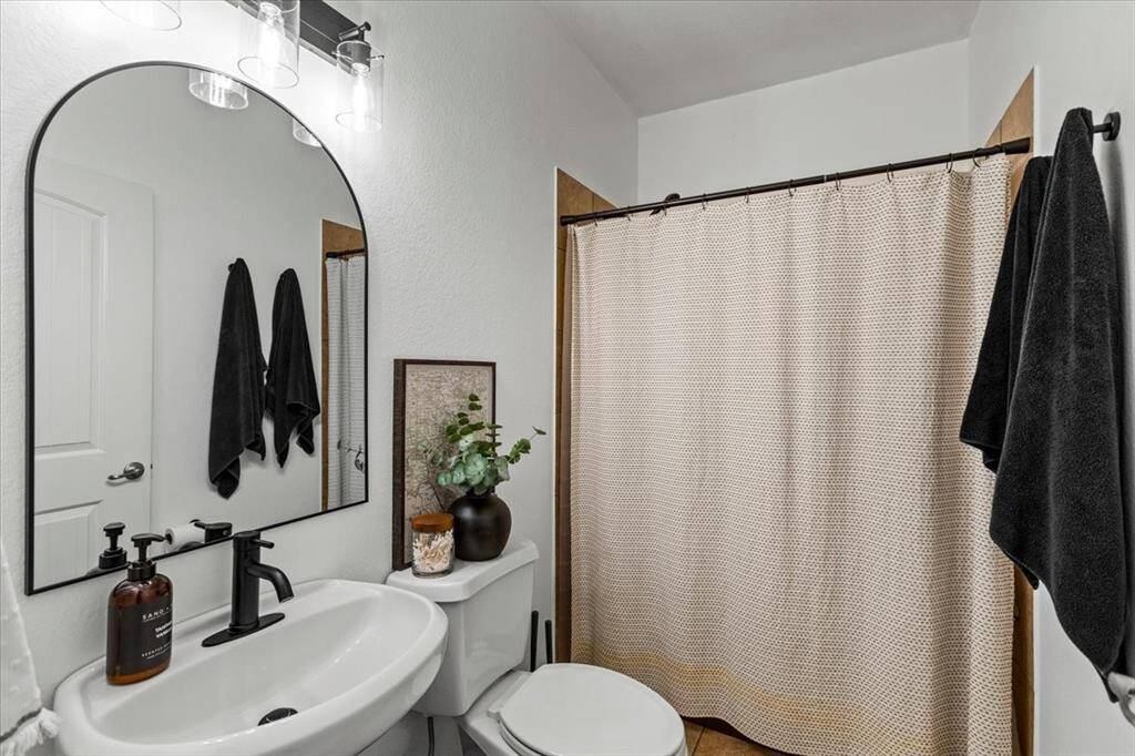 Guest Bathroom with shower only