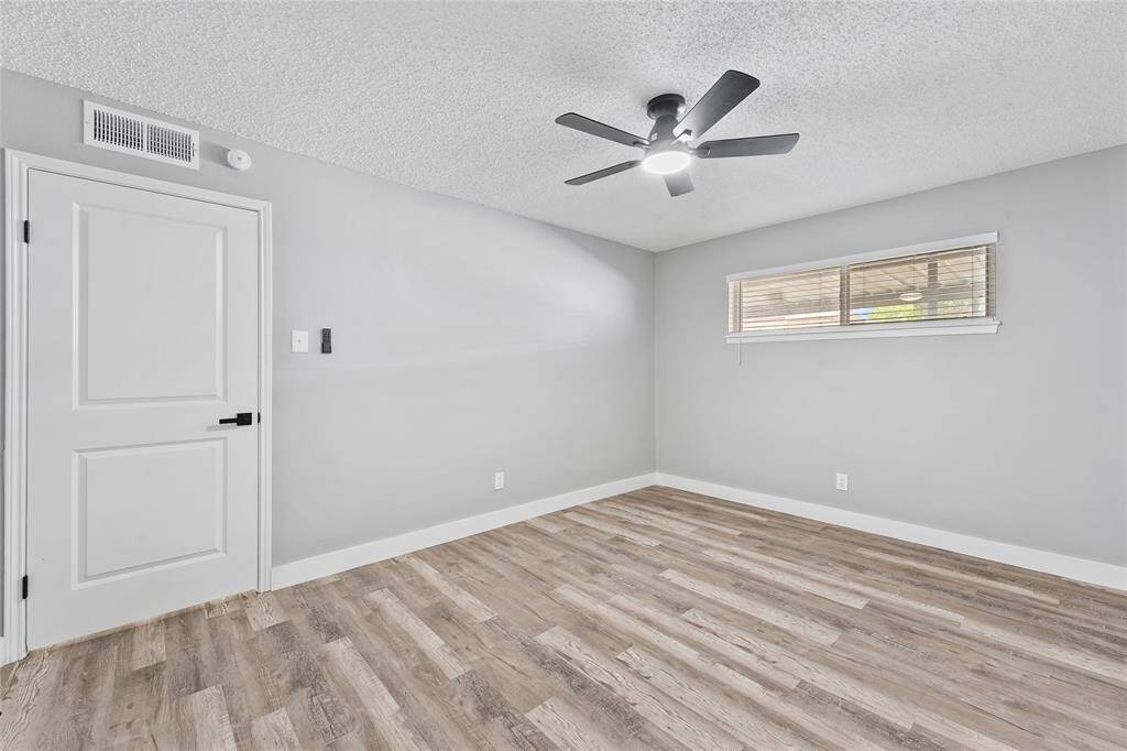 Layout of 2 bedroom/2 bath