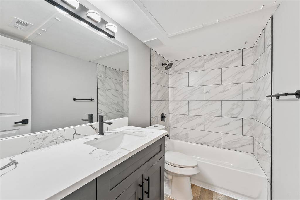 Lots of extra space in walk-in 2nd bedroom with shelving