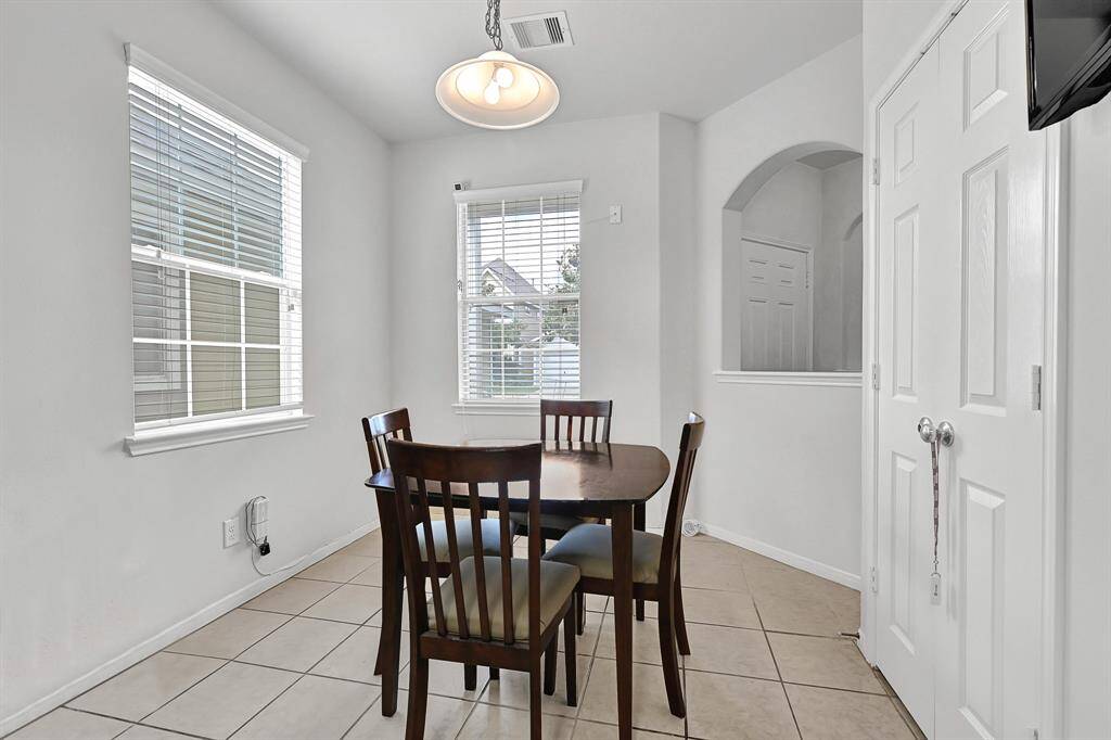 Breakfast area