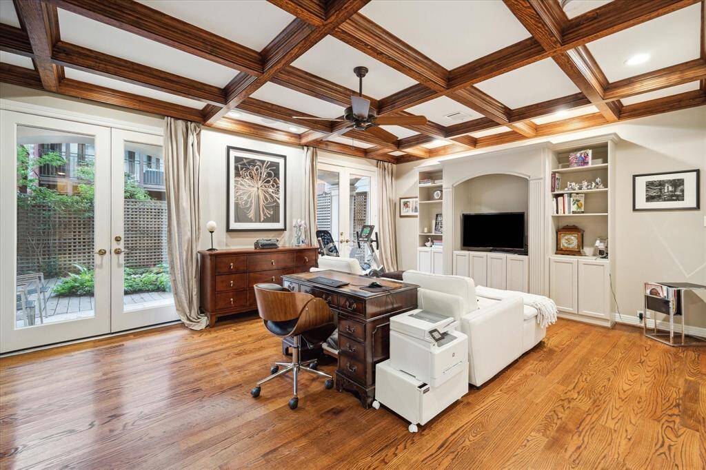 You'll find countless thoughtful and appreciated bonus storage throughout.
