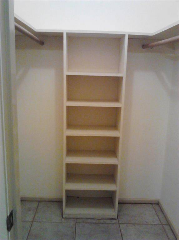 Walk in closet