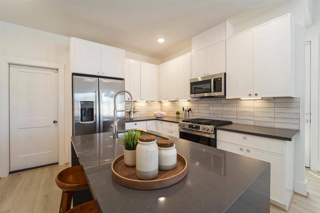 Model Home. Finishes of home may vary.