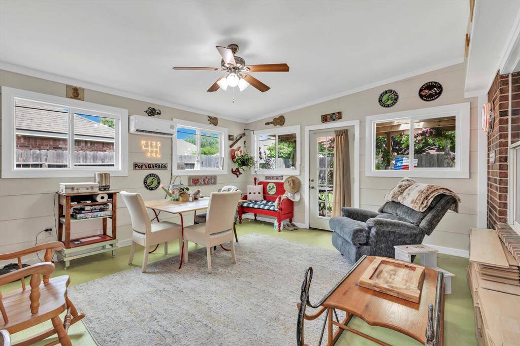 The 16x16 sunroom is AMAZING!