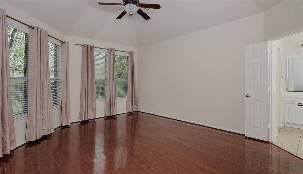 Main level primary bedroom