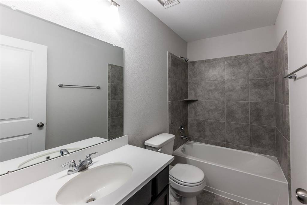 Full bath downstairs