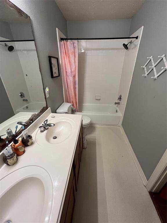 Upstairs Full Bath