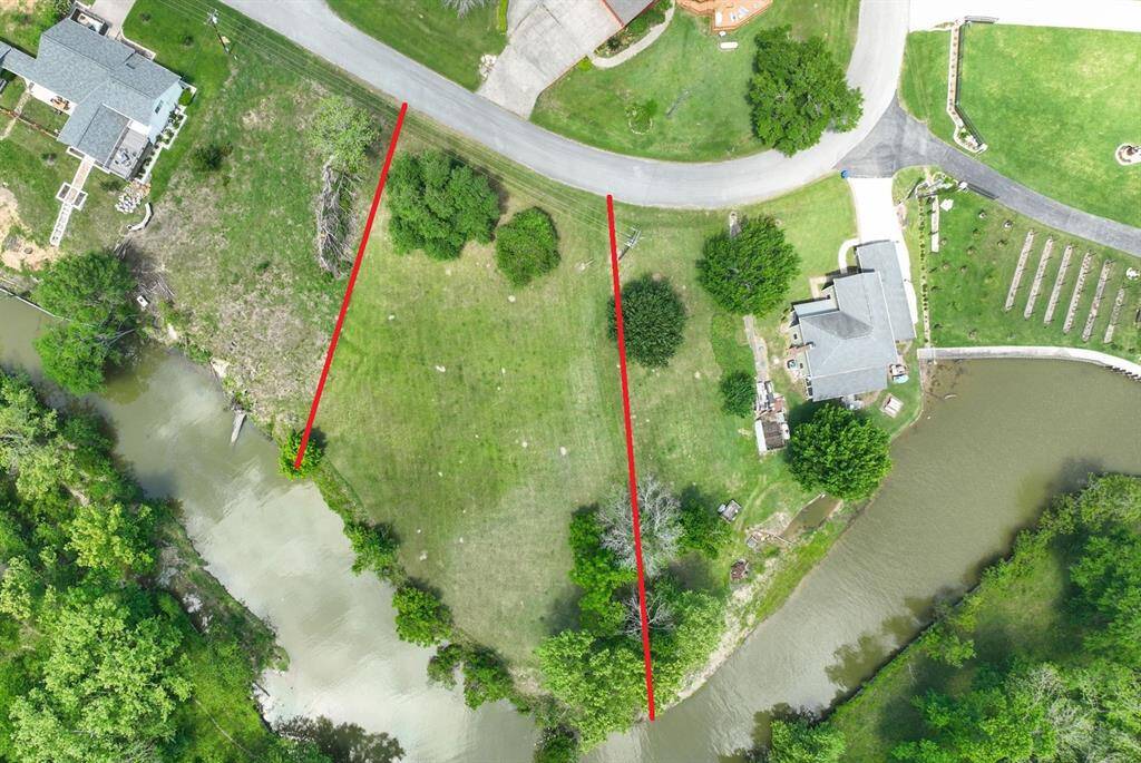 Approximate lot lines