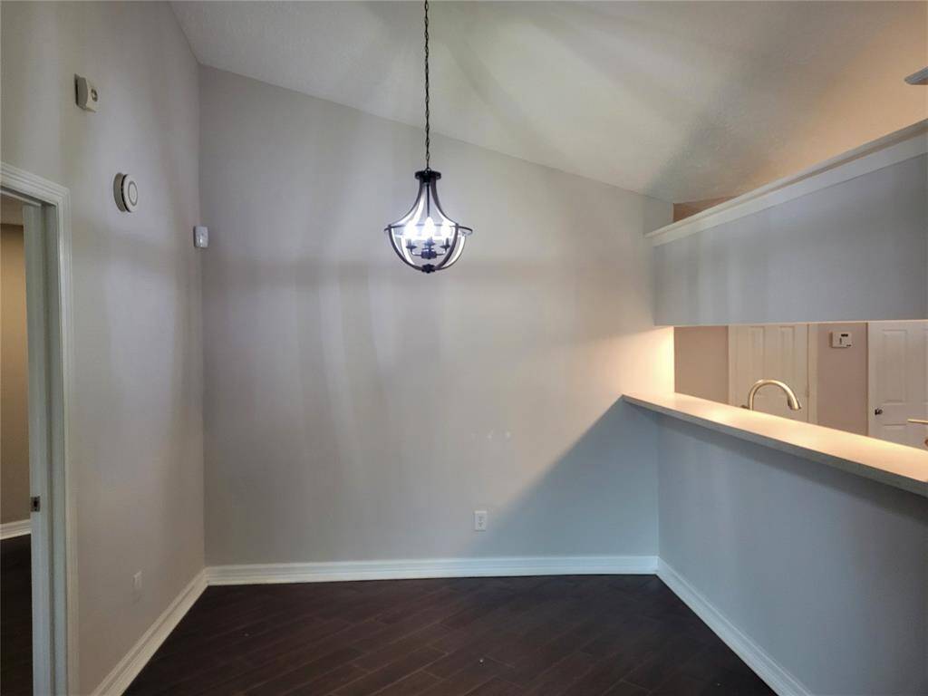 Formal dining, pass through to kitchen for serving