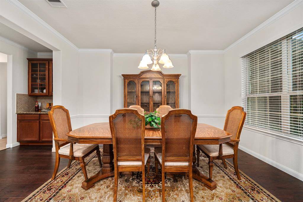 Great location to the kitchen for those dinner parties
