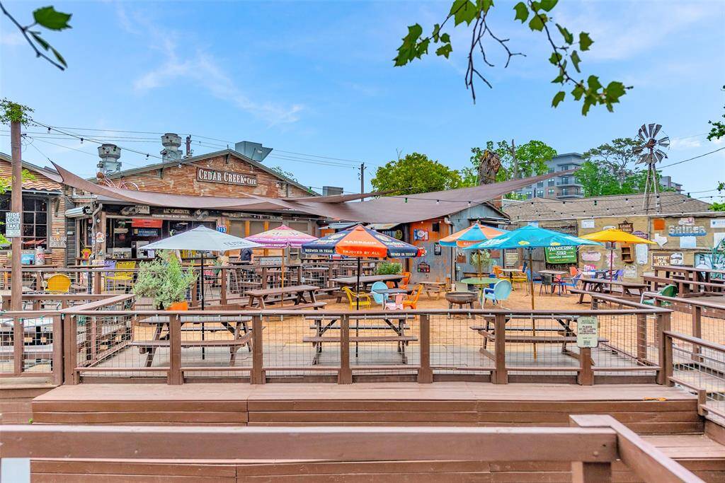 Walk to neighborhood restaurants, cafes, and bars from the home.