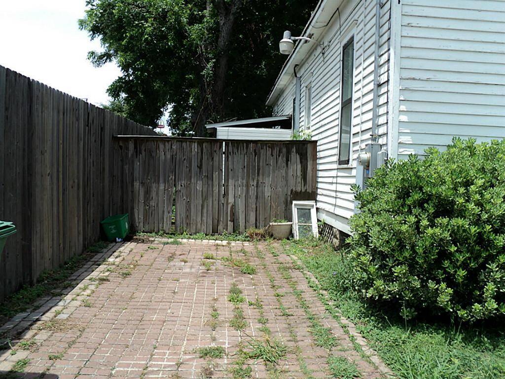 off street parking/or driveway