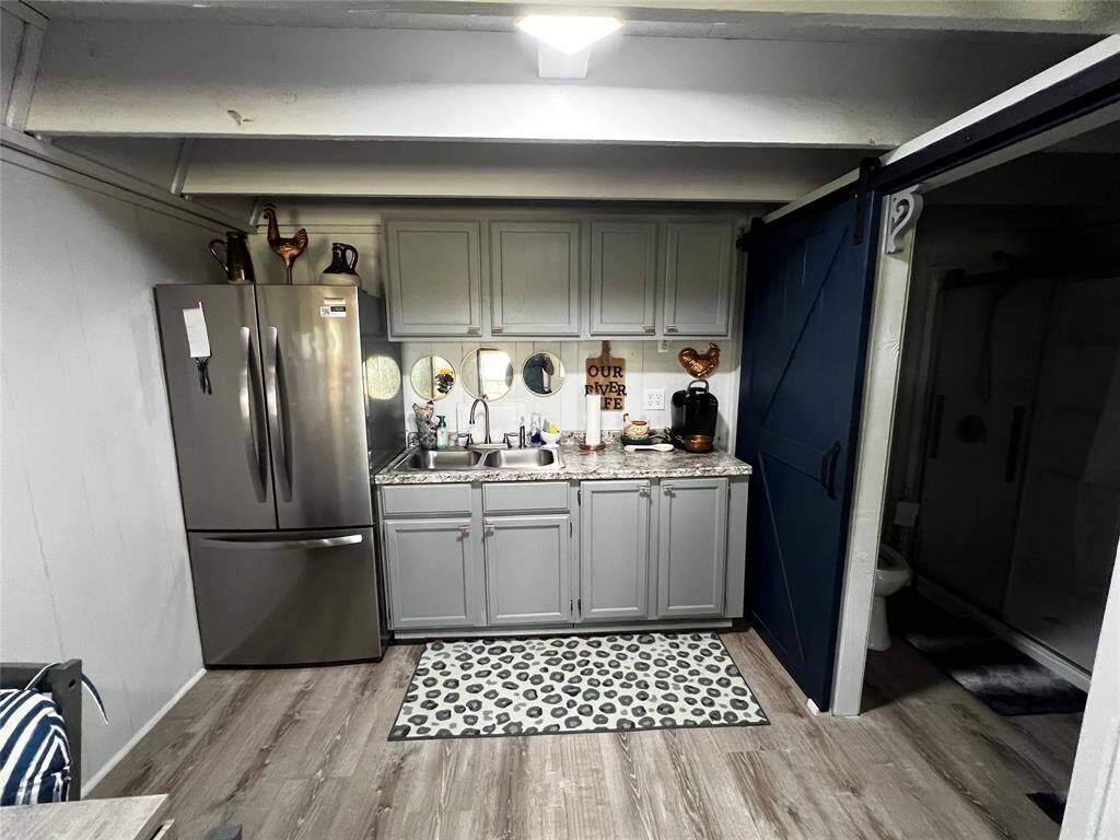 Kitchen area