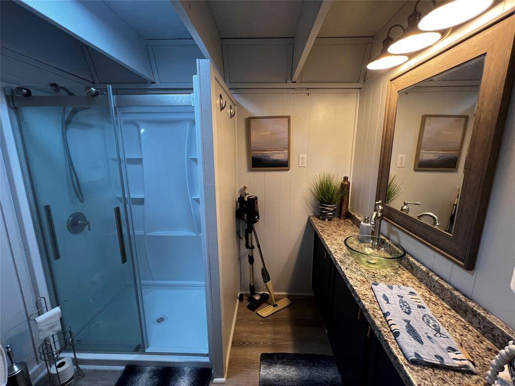 Full bathroom