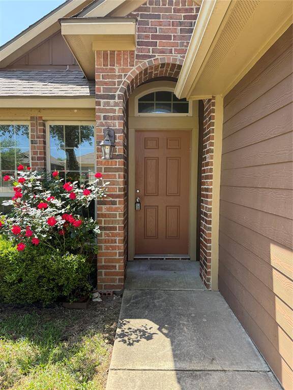 Lovely entrance