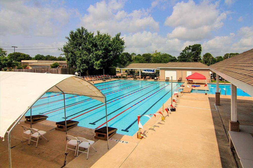 Residents have access to the community pool.