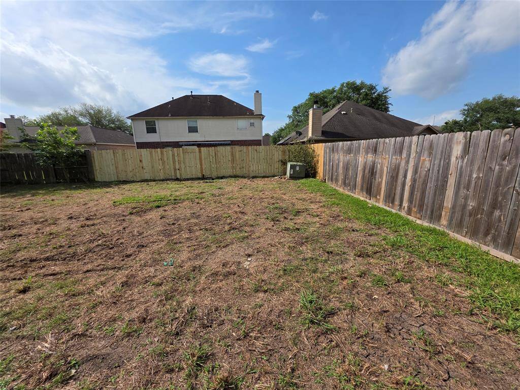 Fence repaired on the backyard and sides