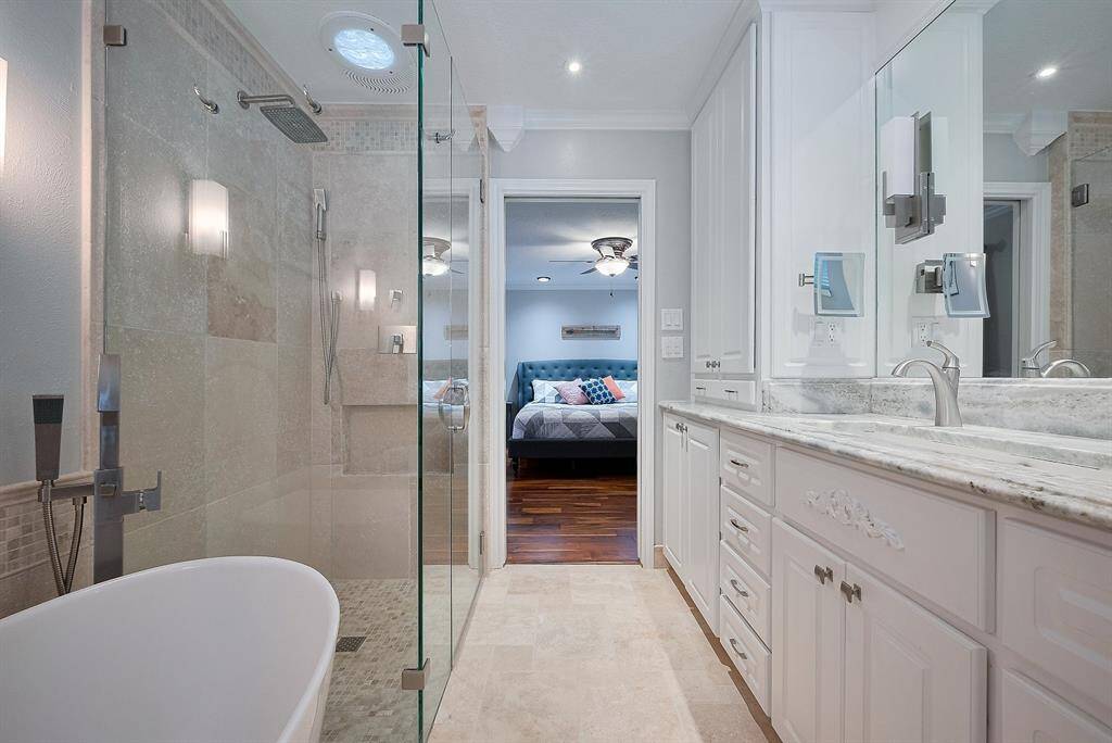 View into the bedroom