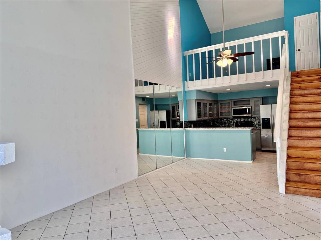 Soaring ceilings in main living space