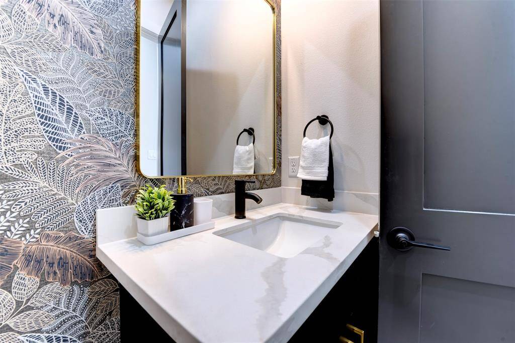 Powder bath