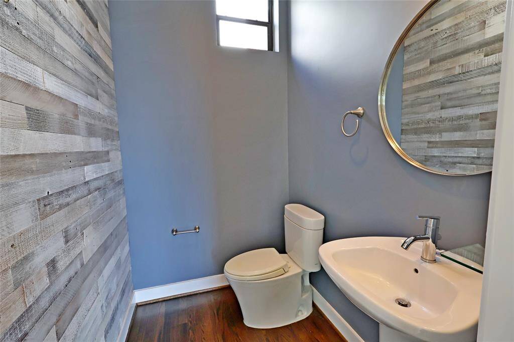Half bathroom on second floor