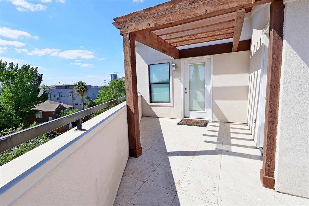 Private roof top