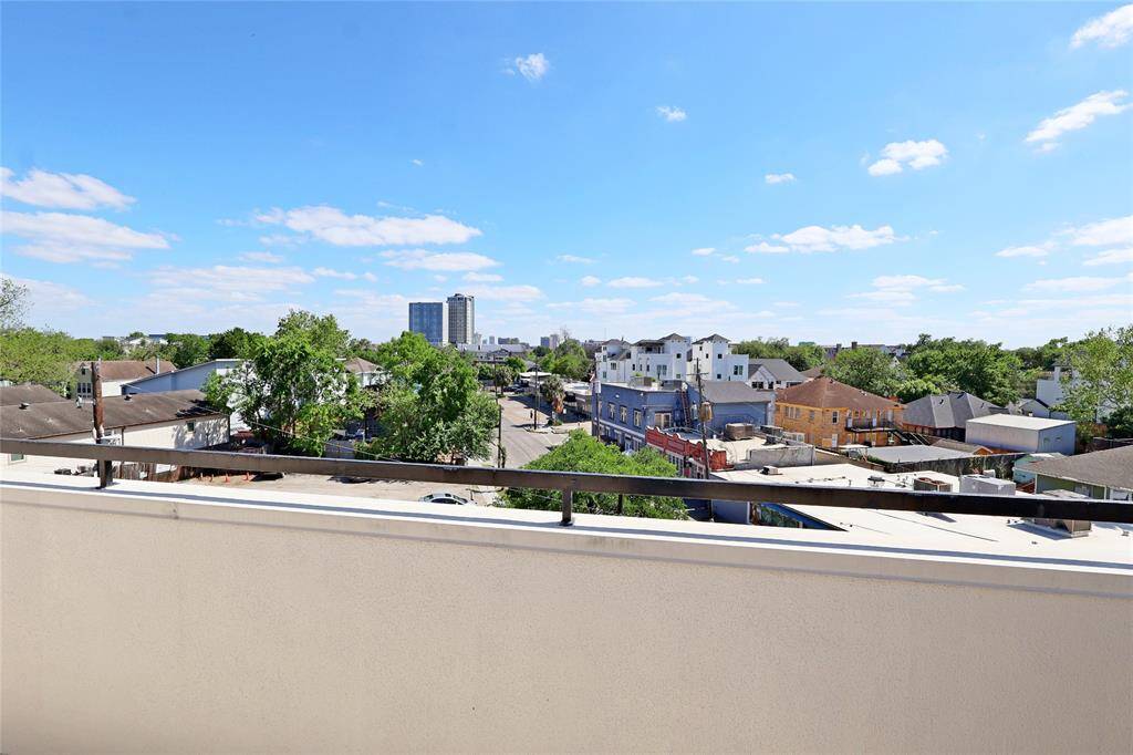Picturesque views of the surrounding area and enhancing the home’s connection with its urban environment