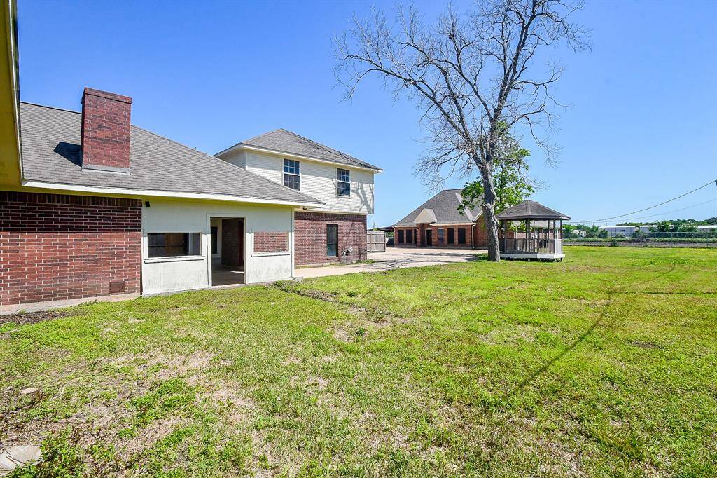 Two houses and a garage apartment