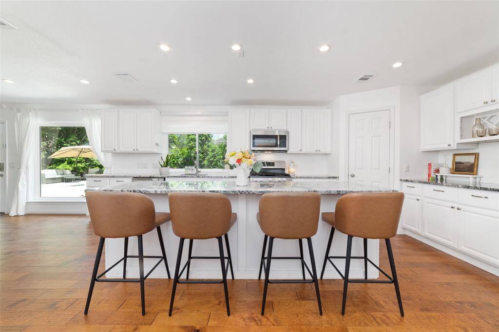 Breakfast bar and open kitchen.