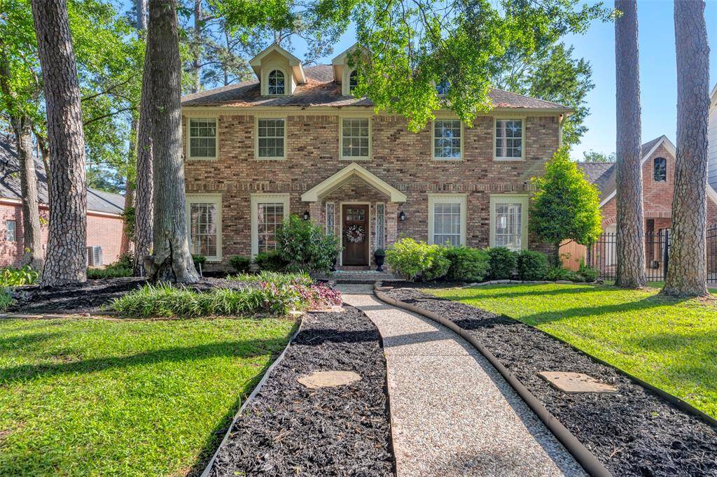 Welcome home to 15710 Gettysburg Drive!