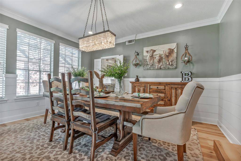 Formal dining made easy!