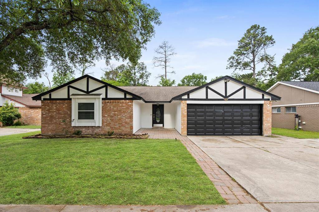 Welcome to 16910 N Gleneagle Drive