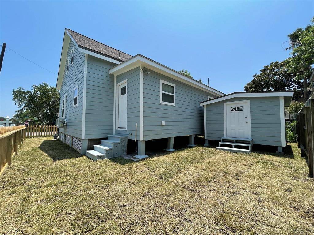 This home comes with a spacious yard with fencing for your convenience and privacy.