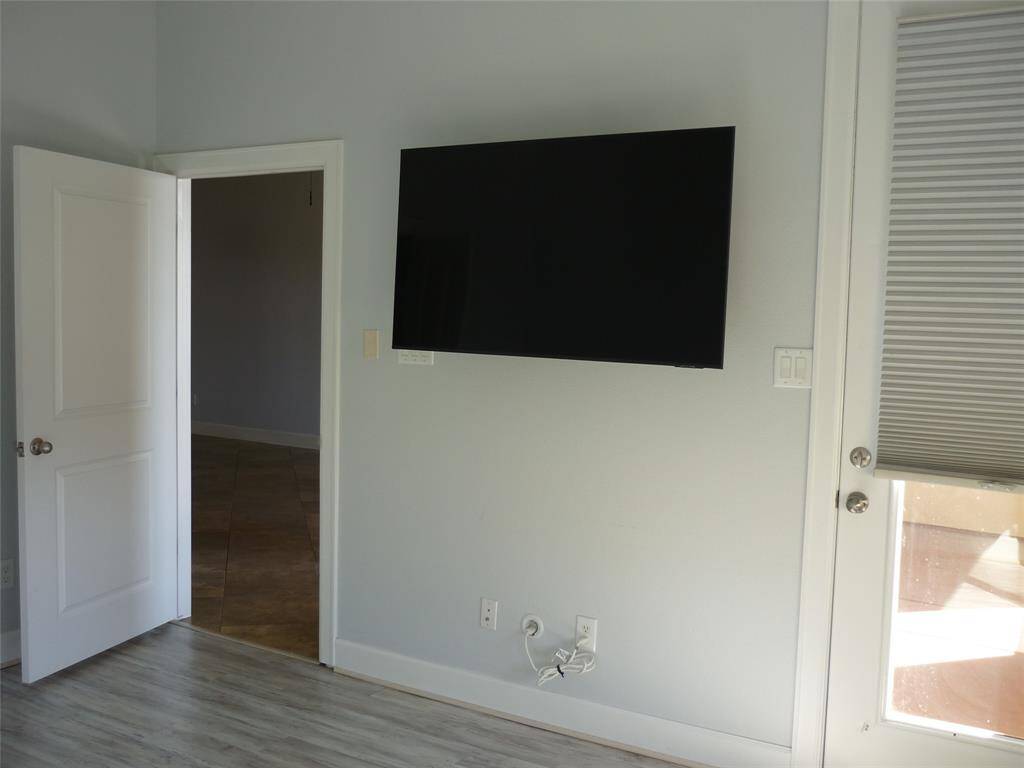 Wall mounted TV included 45" with remote