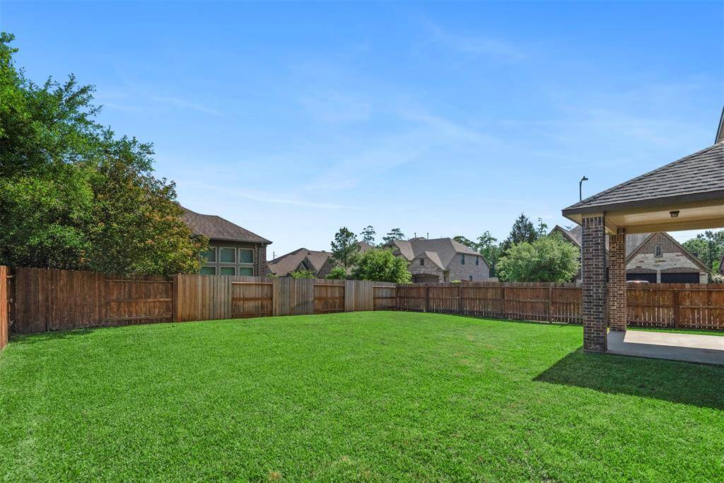You will love the size of this yard!