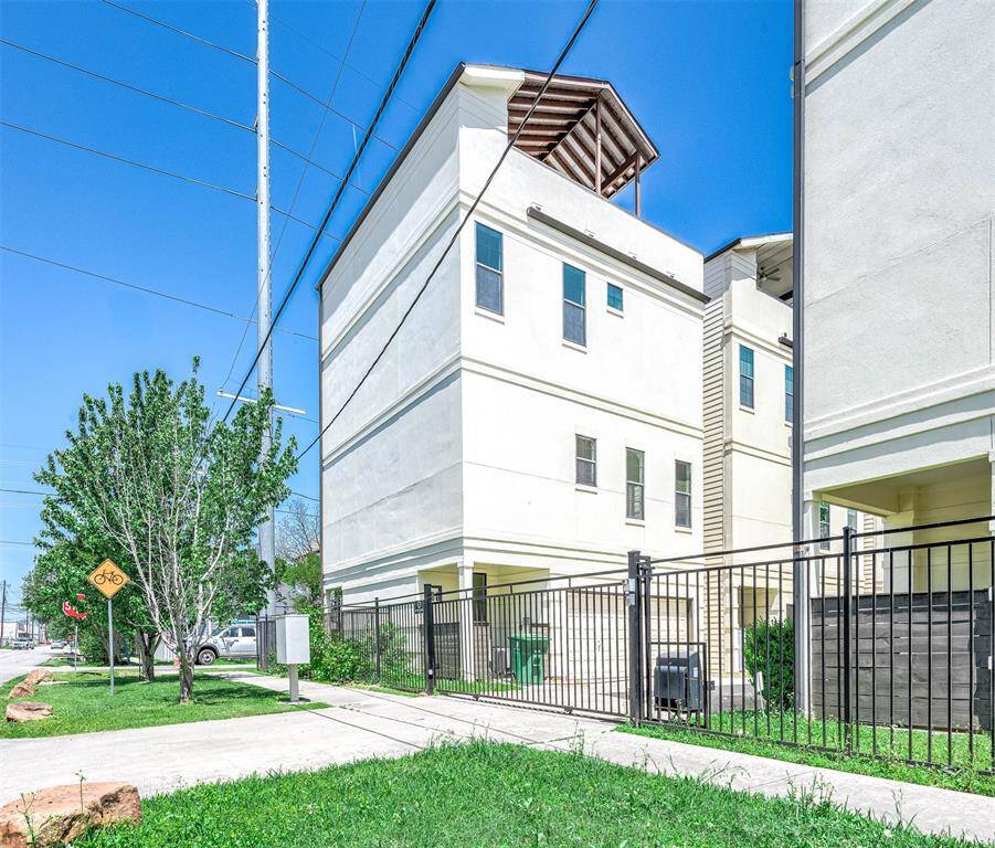 Corner Unit With Covered Rooftop Deck.