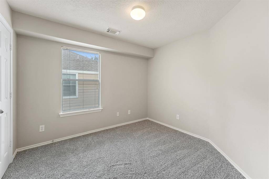Secondary bedroom