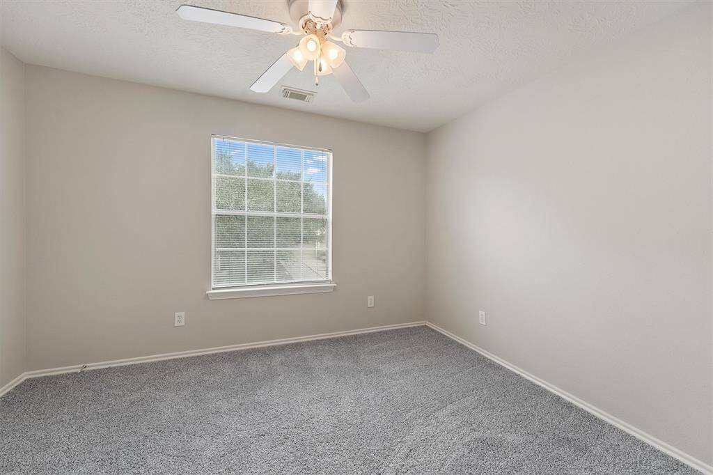 Secondary bedroom