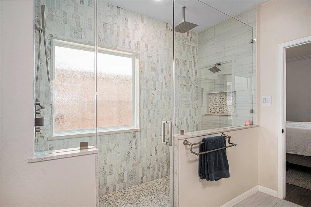Wash the stress of the world away in your spa like retreat.