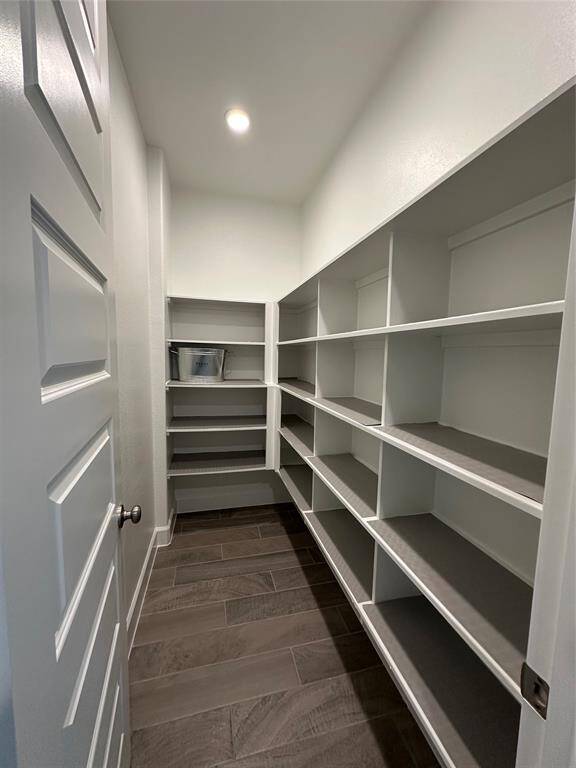 Walk in Pantry