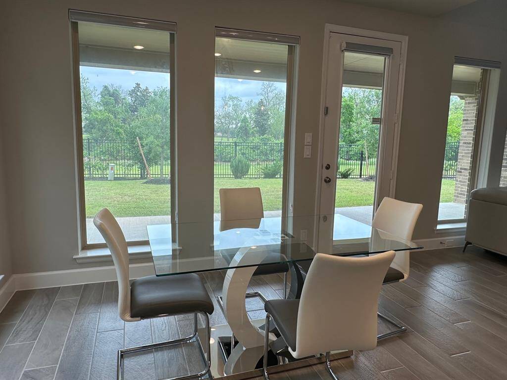 Breakfast area