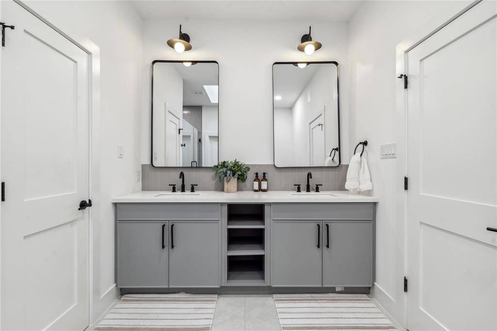 Another view of the secondary primary bathroom design with a purpose.
