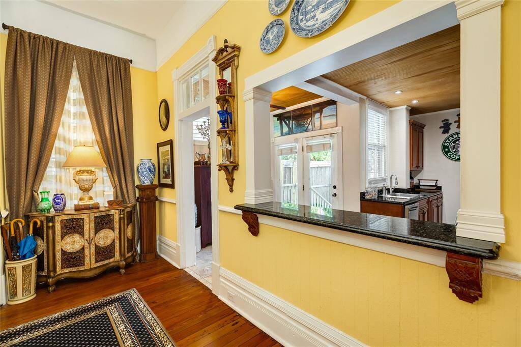 Pass through to dining area that could be used as breakfast bar.