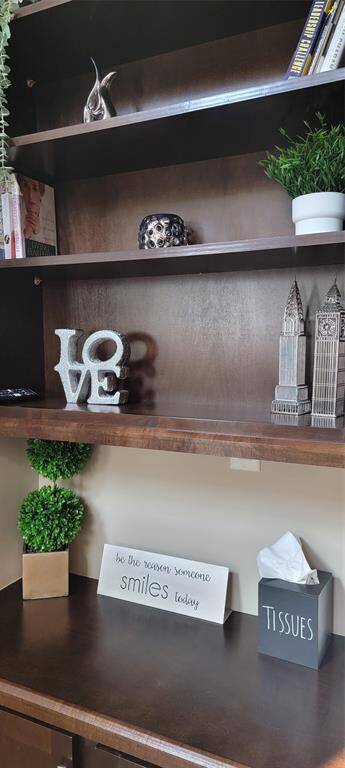 Decorative Shelf