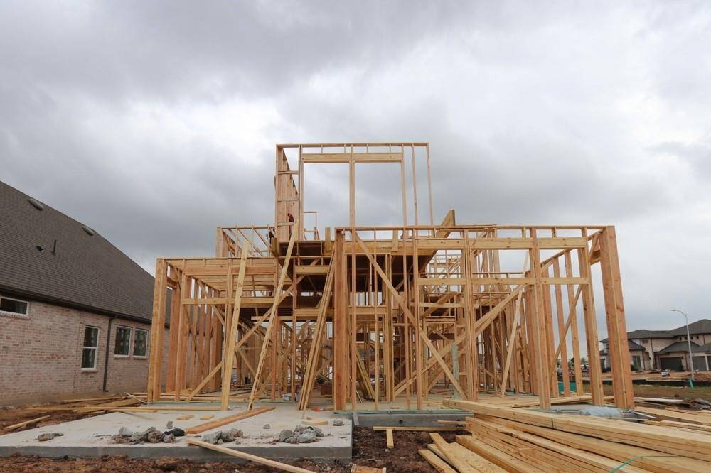 Let us show you how our advanced framing techniques have stood the test of time and allow more insulation for a quieter and more energy efficient home.