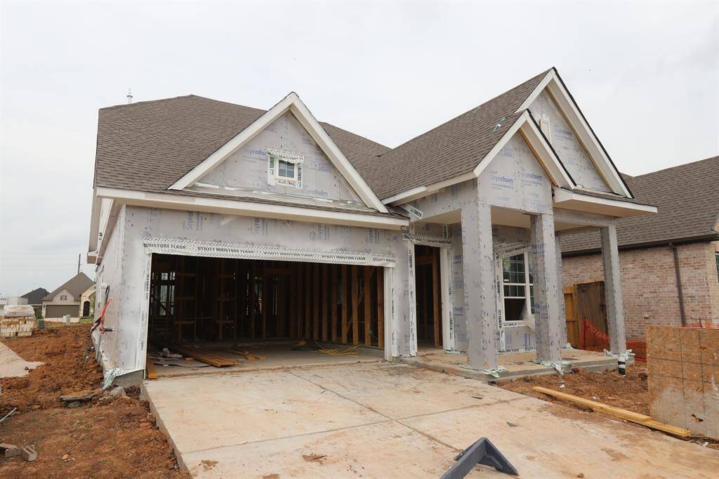 Welcome to The Busch by David Weekley Homes. **HOME ESTIMATED TO BE COMPLETE JULY 2025**