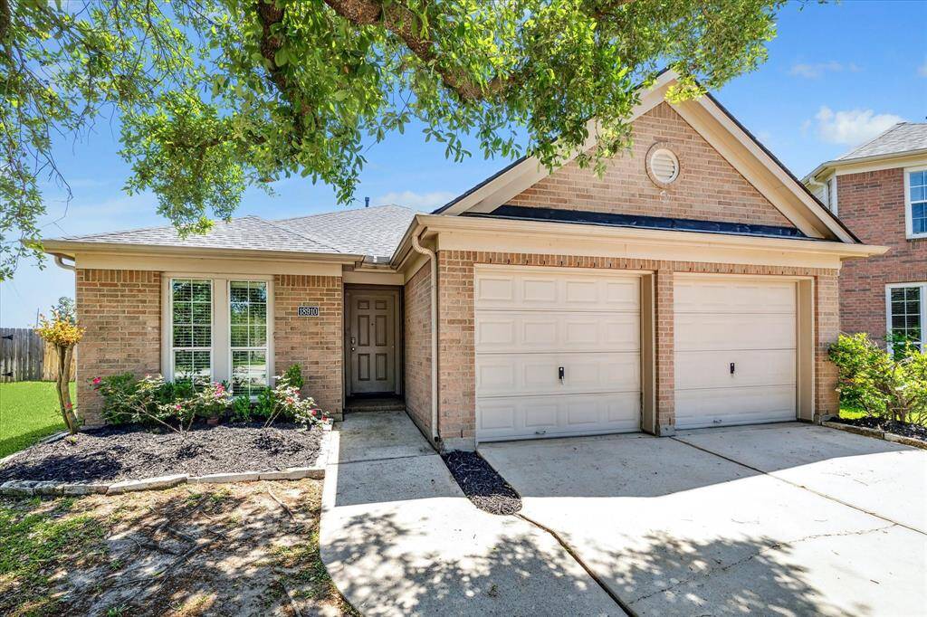 The Perfect One Story Home at the End of a Culdesac